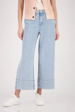 Load image into Gallery viewer, Monari Wide Leg Jeans in Light Denim