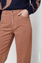 Load image into Gallery viewer, Monari Barrel Leg Cords