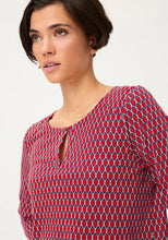 Load image into Gallery viewer, Olsen Geo Print Slip T-Shirt in Red