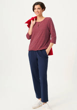Load image into Gallery viewer, Olsen Geo Print Slip T-Shirt in Red