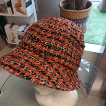 Load image into Gallery viewer, SEEBERGER boucle fabric cloche rust-brown/black
