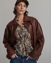 Load image into Gallery viewer, Summum Jacket in Faux Leather in Toffee