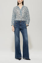 Load image into Gallery viewer, Luisa Cerano Blouse with Smart Flower Print
