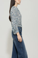 Load image into Gallery viewer, Luisa Cerano Blouse with Smart Flower Print