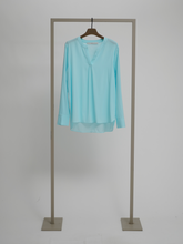 Load image into Gallery viewer, Herzen's Matt Blouse 6000 in Turquoise