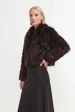 Load image into Gallery viewer, Rich & Royal Short Faux Fur Jacket