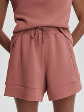 Load image into Gallery viewer, Varley Atrium High-Rise Short 4.5" in Canyon Rose