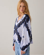 Load image into Gallery viewer, Summum Tie-Dye Top in Blue