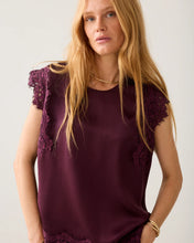 Load image into Gallery viewer, Summum Sleeveless Top with Lace