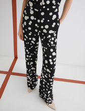 Load image into Gallery viewer, Marella Favetta Printed Satin Trousers in Black/White