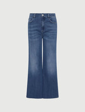 Load image into Gallery viewer, Marella Wide-Leg Crop Jeans in Blue