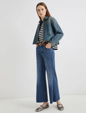Load image into Gallery viewer, Marella Wide-Leg Crop Jeans in Blue