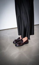 Load image into Gallery viewer, Kennel & Schmenger April Wine Loafer