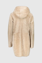 Load image into Gallery viewer, Ventcouvert Reversible Lambskin Coat in Camel
