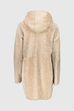 Load image into Gallery viewer, Ventcouvert Reversible Lambskin Coat in Camel