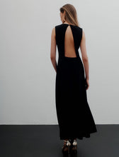 Load image into Gallery viewer, Marella Sleeveless Jersey Dress in Black