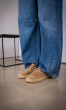 Load image into Gallery viewer, Kennel & Schmenger Pit Loafer in Golden Brown