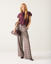 Load image into Gallery viewer, Summum Plaid Trousers in Pipping