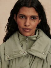 Load image into Gallery viewer, Varley Fabia Quilted Jacket in Shadow