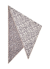 Load image into Gallery viewer, Codello Triangular Scarf with Hand-Drawn Dog Print in Grey