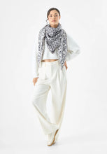 Load image into Gallery viewer, Codello Triangular Scarf with a hand drawn dog print in Grey