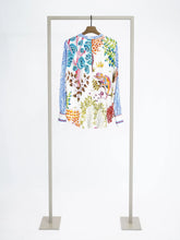 Load image into Gallery viewer, Herzen Blouse 6069 in Blue Multi