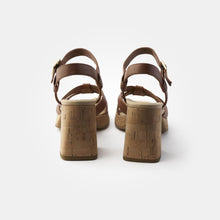 Load image into Gallery viewer, Paul Green Sandal 6073 in Tan
