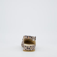 Load image into Gallery viewer, Paul Green Sling Back in Leopard