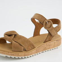Load image into Gallery viewer, Paul Green 6105 Sandal in Tan