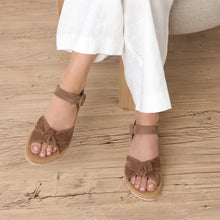 Load image into Gallery viewer, Paul Green 6105 Sandal in Tan