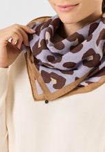 Load image into Gallery viewer, Codello Noble Scarf made of Wool with Leopard Pattern