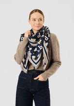 Load image into Gallery viewer, Codello Peanut Snoopy and Woodstock Scarf