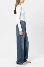 Load image into Gallery viewer, Luisa Cerano Straight-Leg Tencel Jeans