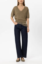 Load image into Gallery viewer, Luisa Cerano Authentic Barrel-Leg Jeans in Denim