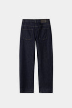 Load image into Gallery viewer, Luisa Cerano Authentic Barrel-Leg Jeans in Denim