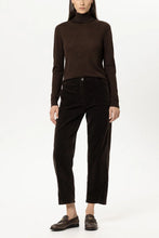 Load image into Gallery viewer, Luisa Cerano Barrel-Leg Velvet Jeans in Truffle
