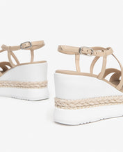 Load image into Gallery viewer, NeroGiardini Wedged Sandals E410560D in Snd/White
