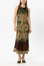 Load image into Gallery viewer, Luisa Cerano Maxi Dress with Leaf Print