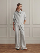 Load image into Gallery viewer, Varley Betsy Sweat in Light Grey