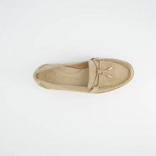 Load image into Gallery viewer, Paul Green 1202 Loafers in Beige
