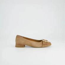 Load image into Gallery viewer, Paul Green 3855 Pumps in Brown