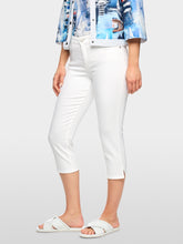 Load image into Gallery viewer, MarcCain Silea Capri Jeans in White