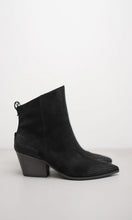 Load image into Gallery viewer, Kennel &amp; Schmenger Dallas Black Suede Boots
