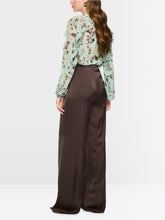 Load image into Gallery viewer, MarcCain Warri Shiny Fabric Trouser
