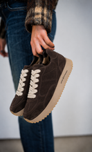 Load image into Gallery viewer, Kennel & Schmenger Flash Trainers in Choco/Cream