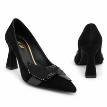 Load image into Gallery viewer, Lodi Court Shoes in Balck