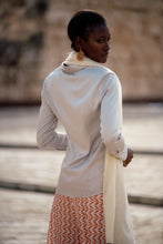 Load image into Gallery viewer, Herzen's Blouse with Collar 6102 in Beige