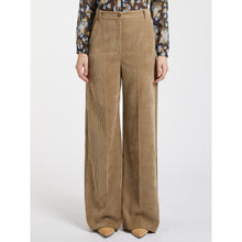 Load image into Gallery viewer, iBlue Trillo Cords in Navy