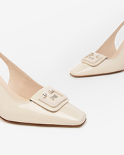 Load image into Gallery viewer, NeroGiardini Patent Leather Pumps in Milk