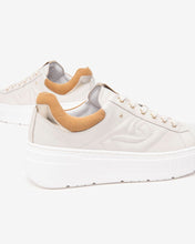 Load image into Gallery viewer, NeroGiardini Wedge Trainers in Ivory